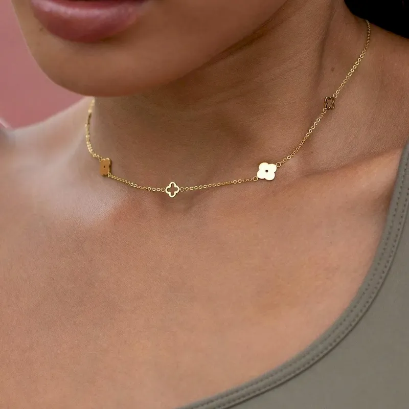 Wholesale Women Fashion Simple Hollow Flower Four-Leaf Clover 18k Gold-Plated Necklace