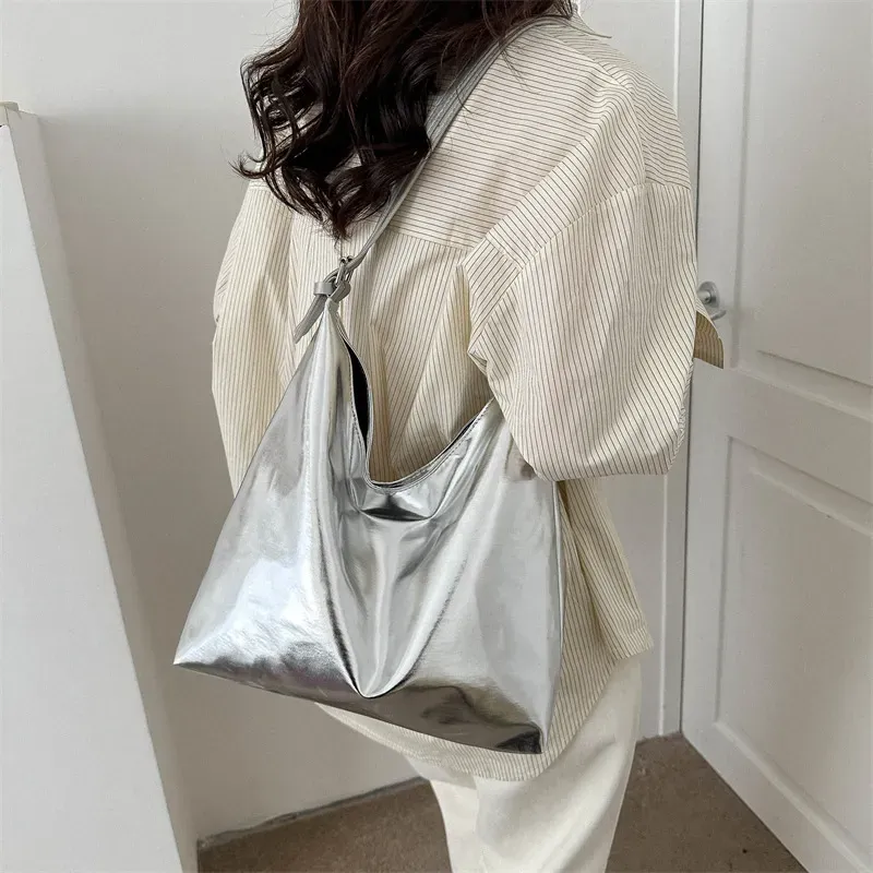 Women'S Fashionable Solid Color Large Capacity Shoulder Tote Bag