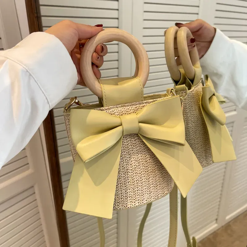 Bohemian Style Fashion Bow Woven Straw Bucket Bag