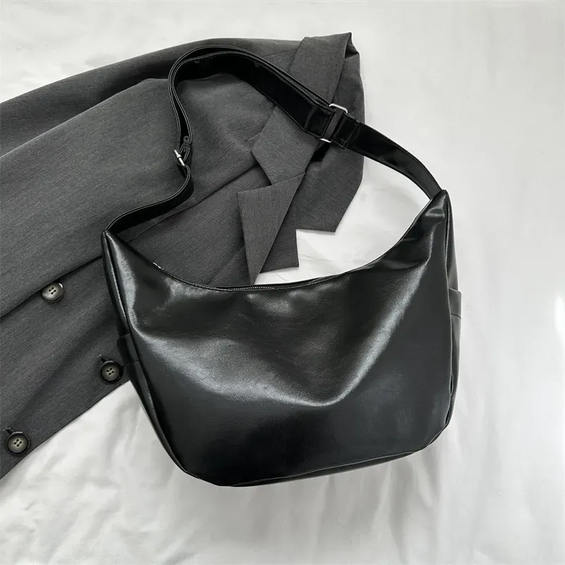 Women Simple Large Capacity Zipper PU Shoulder Bag