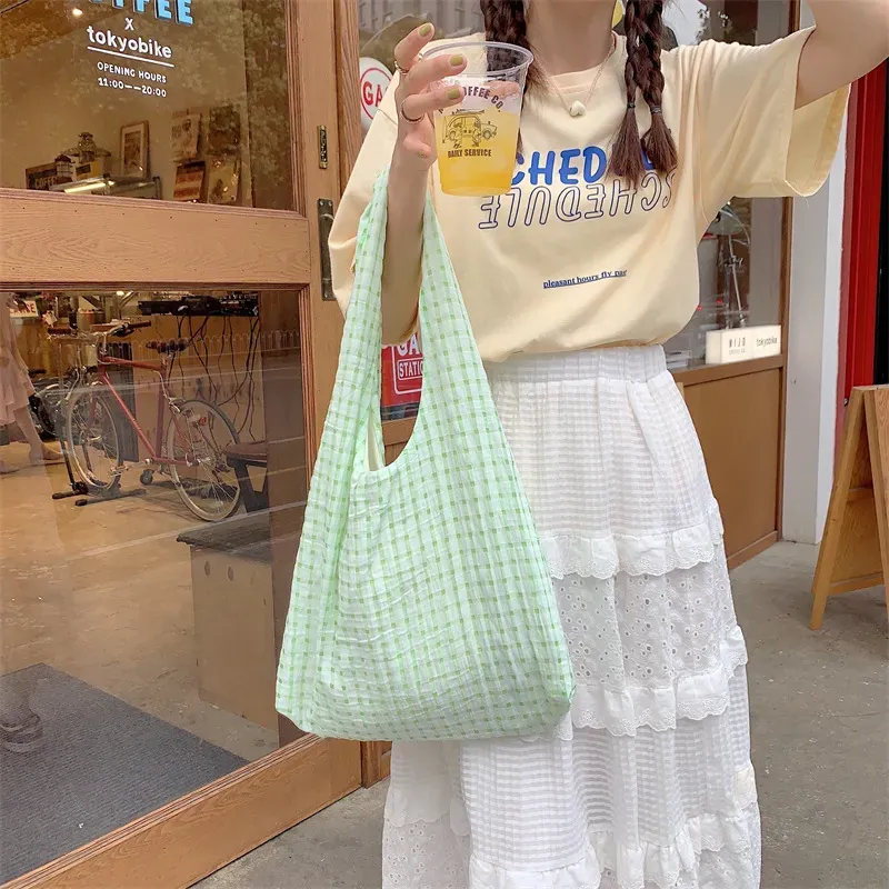Women Simple Large Capacity Hollow-Out Plaid Canvas Shopping Bag