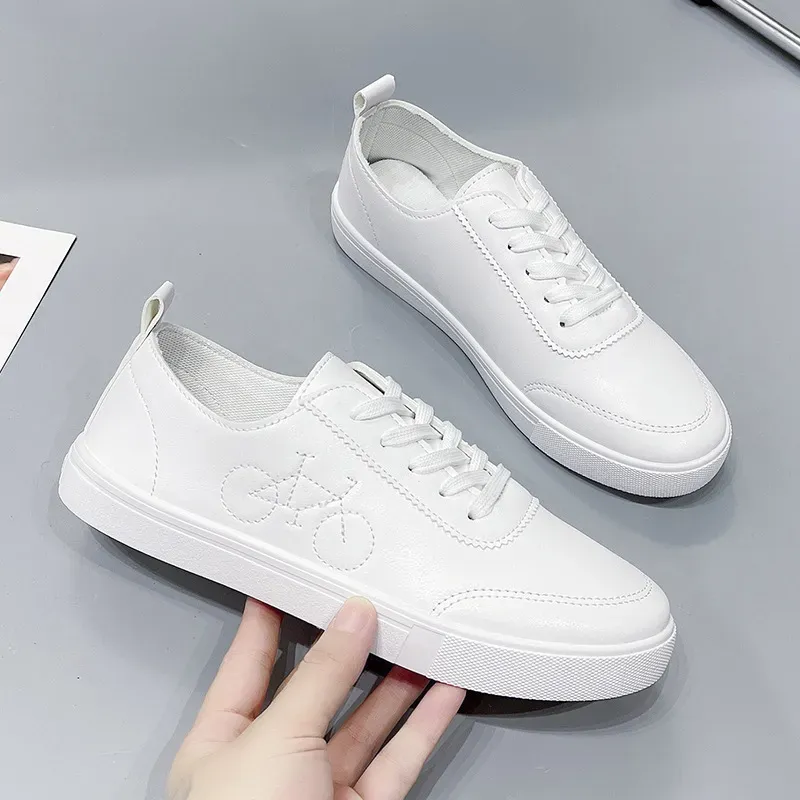Women Fashion Casual Solid Color Flat Sneakers